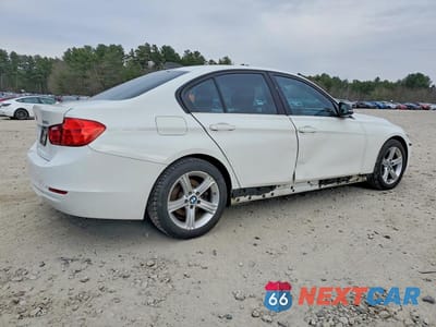 Trzecie zdjęcie samochodu z tyłu: 2015 BMW 320 I XDRIVE VIN:WBA3C3G54FNS76035 - miniatura