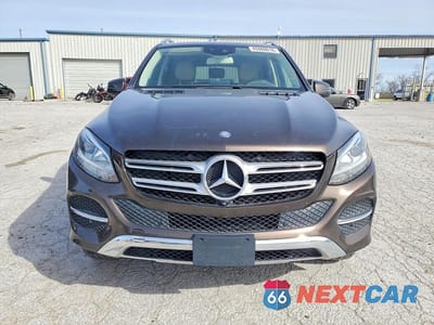 Piąte zdjęcie samochodu w środku: 2017 MERCEDES-BENZ GLE 350 VIN:4JGDA5JB4HA831871 - miniatura