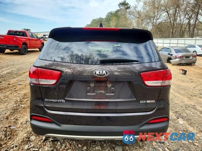 Zdjęcie 6 z 12 samochodu: 2016 KIA SORENTO EX VIN:5XYPH4A14GG025283 - miniatura