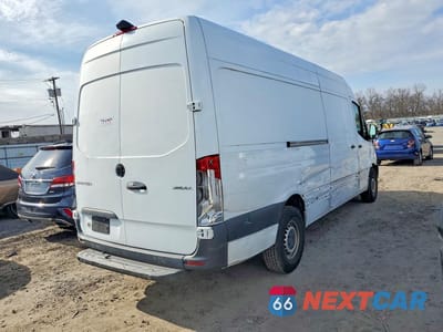 Trzecie zdjęcie samochodu z tyłu: 2019 MERCEDES-BENZ SPRINTER 2500 VIN:WD3PF1CDXKP055884 - miniatura