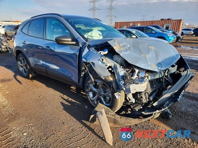 Czwarte zdjęcie samochodu z boku: 2025 FORD ESCAPE ST LINE VIN:1FMCU9MN6SUA19297 - miniatura