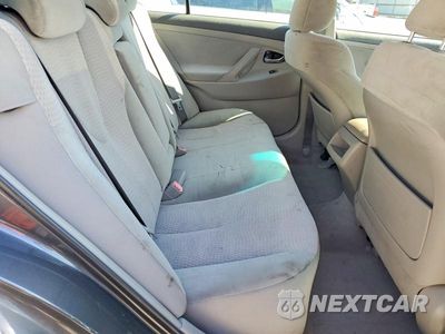 Zdjęcie 10 z 12 samochodu: 2011 TOYOTA CAMRY LE VIN:4T1BF3EK4BU610106 - miniatura