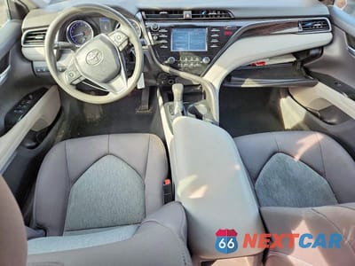 Zdjęcie 8 z 12 samochodu: 2019 TOYOTA CAMRY VIN:4T1B11HK1KU790966 - miniatura