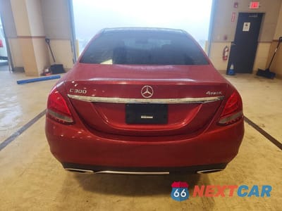 Zdjęcie 6 z 12 samochodu: 2017 MERCEDES-BENZ C 300 4MATIC VIN:55SWF4KB4HU179816 - miniatura