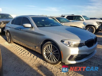 Czwarte zdjęcie samochodu z boku: 2018 BMW 530E VIN:WBAJA9C50JB033015 - miniatura