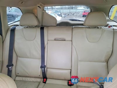 Zdjęcie 10 z 13 samochodu: 2012 VOLVO XC60 T6 VIN:YV4902DZ1C2283378 - miniatura