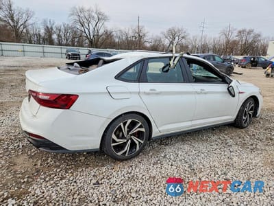 Trzecie zdjęcie samochodu z tyłu: 2022 VOLKSWAGEN JETTA GLI AUTOBAHN VIN:3VW1T7BU4NM029846 - miniatura