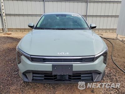 Piąte zdjęcie samochodu w środku: 2025 KIA K4 LXS VIN:3KPFT4DE7SE141754 - miniatura