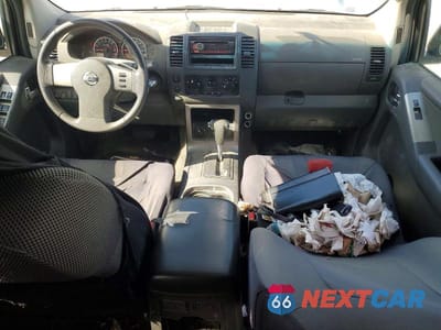 Zdjęcie 8 z 13 samochodu: 2006 NISSAN PATHFINDER S VIN:5N1AR18W76C641366 - miniatura