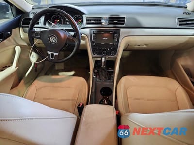 Zdjęcie 8 z 12 samochodu: 2015 VOLKSWAGEN PASSAT S VIN:1VWAT7A32FC108931 - miniatura