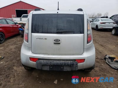 Zdjęcie 6 z 12 samochodu: 2011 KIA SOUL + VIN:KNDJT2A24B7705899 - miniatura