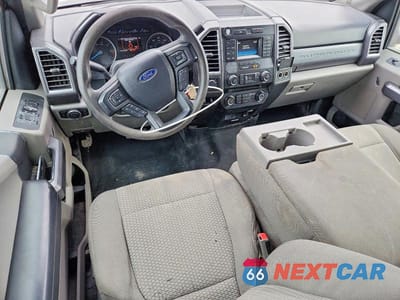 Zdjęcie 8 z 13 samochodu: 2018 FORD F350 SUPER DUTY VIN:1FT8W3B64JEC22307 - miniatura