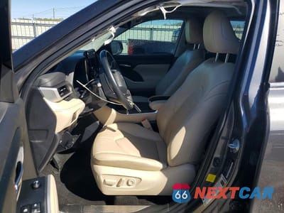 Zdjęcie 7 z 13 samochodu: 2023 TOYOTA HIGHLANDER XLE VIN:5TDKDRAH8PS004858 - miniatura