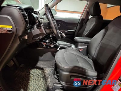 Zdjęcie 7 z 13 samochodu: 2019 KIA SOUL + VIN:KNDJP3A55K7640100 - miniatura