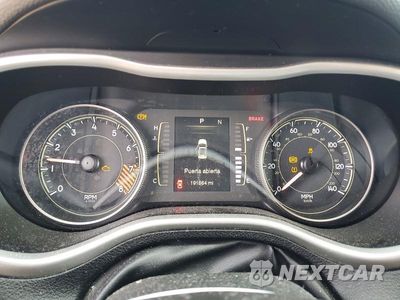 Zdjęcie 9 z 14 samochodu: 2014 JEEP CHEROKEE LATITUDE VIN:1C4PJMCSXEW124670 - miniatura