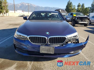 Piąte zdjęcie samochodu w środku: 2019 BMW 530 I VIN:WBAJA5C59KWW47435 - miniatura