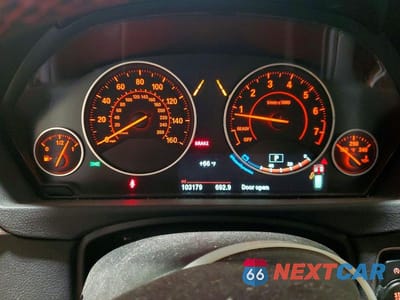 Zdjęcie 9 z 11 samochodu: 2018 BMW 330 XI VIN:WBA8K3C50JA485836 - miniatura