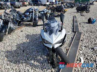 Drugie zdjęcie samochodu z przodu: 2025 KAWASAKI EX500 H VIN:ML5EXGH19SDA62562 - miniatura