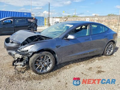 2022 TESLA MODEL 3 5YJ3E1EB0NF288321 - główne zdjęcie licytacji z USA - miniatura