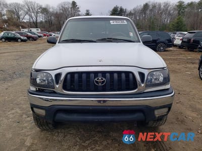 Piąte zdjęcie samochodu w środku: 2003 TOYOTA TACOMA BASE VIN:5TEWM72N13Z227847 - miniatura