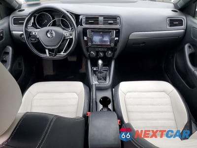 Zdjęcie 8 z 11 samochodu: 2016 VOLKSWAGEN JETTA SPORT VIN:3VWD17AJ3GM242896 - miniatura