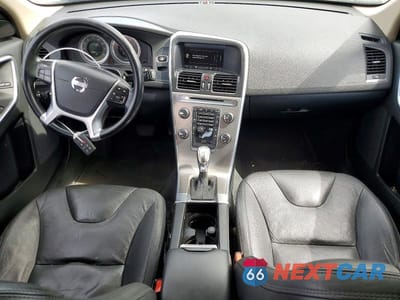 Zdjęcie 8 z 12 samochodu: 2013 VOLVO XC60 T6 VIN:YV4902DZ0D2409084 - miniatura