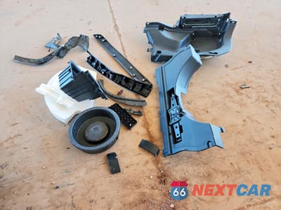 Zdjęcie 13 z 14 samochodu: 2023 TOYOTA RAV4 PRIME SE VIN:JTMAB3FV6PD144237 - miniatura