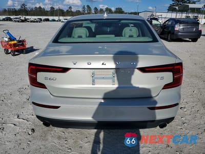 Zdjęcie 6 z 12 samochodu: 2020 VOLVO S60 T5 MOMENTUM VIN:7JR102FK6LG039634 - miniatura