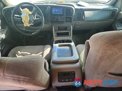 Zdjęcie 8 z 13 samochodu: 2003 CHEVROLET TAHOE C1500 VIN:1GNEC13V13R233855 - miniatura