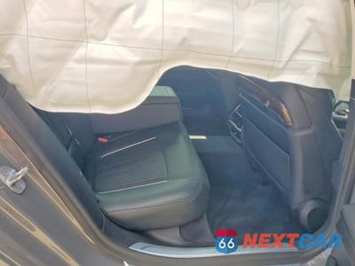 Zdjęcie 10 z 11 samochodu: 2020 BMW 740 I VIN:WBA7T2C0XLCD75734 - miniatura