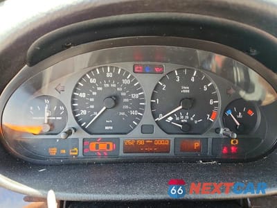 Zdjęcie 9 z 11 samochodu: 2004 BMW 325 I VIN:WBAET37434NJ42677 - miniatura