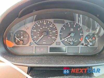 Zdjęcie 9 z 13 samochodu: 2004 BMW 325 XI VIN:WBAEU33434PF62000 - miniatura