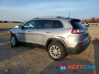Drugie zdjęcie samochodu z przodu: 2019 JEEP CHEROKEE LATITUDE VIN:1C4PJLCB3KD205219 - miniatura
