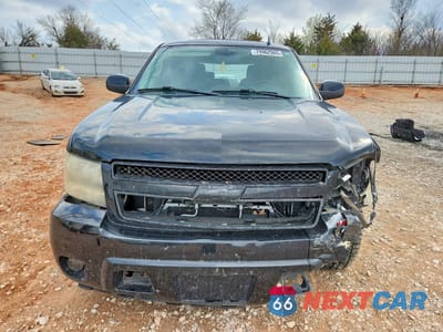 Piąte zdjęcie samochodu w środku: 2011 CHEVROLET TAHOE C1500 LT VIN:1GNSCBE09BR393569 - miniatura