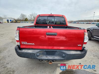 Zdjęcie 6 z 12 samochodu: 2015 TOYOTA TACOMA V6 VIN:3TMLU4EN7FM186283 - miniatura