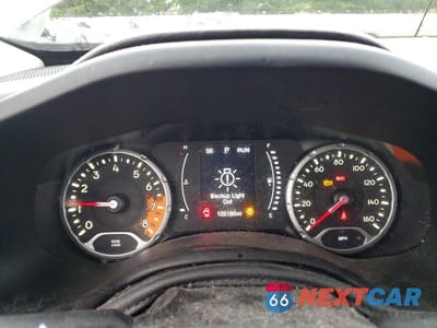 Zdjęcie 9 z 11 samochodu: 2017 JEEP RENEGADE SPORT VIN:ZACCJAAB3HPF32008 - miniatura