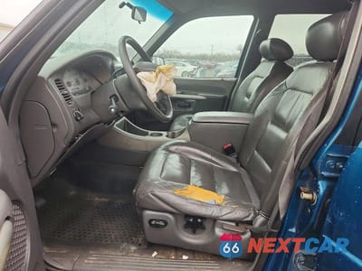 Zdjęcie 7 z 12 samochodu: 2001 FORD EXPLORER SPORT TRAC VIN:1FMZU67E01UC63000 - miniatura
