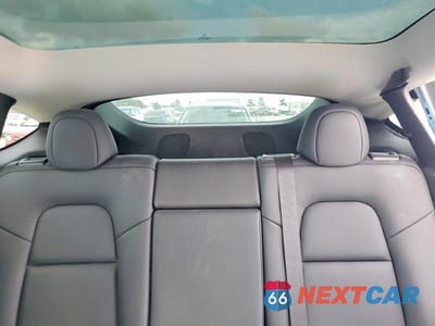 Zdjęcie 10 z 13 samochodu: 2022 TESLA MODEL Y VIN:7SAYGDEE8NA010875 - miniatura