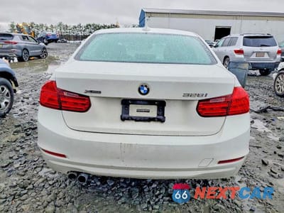 Zdjęcie 6 z 11 samochodu: 2013 BMW 328 XI SULEV VIN:WBA3B5G56DNS04152 - miniatura