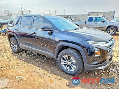 Czwarte zdjęcie samochodu z boku: 2026 CHEVROLET EQUINOX LT VIN:3GNAXHEG3TL138635 - miniatura