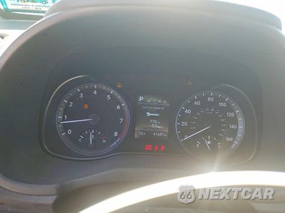 Zdjęcie 9 z 12 samochodu: 2018 HYUNDAI KONA SE VIN:KM8K12AA1JU173816 - miniatura