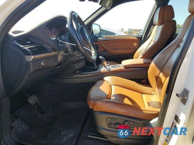 Zdjęcie 7 z 12 samochodu: 2010 BMW X5 XDRIVE48I VIN:5UXFE8C59AL312575 - miniatura