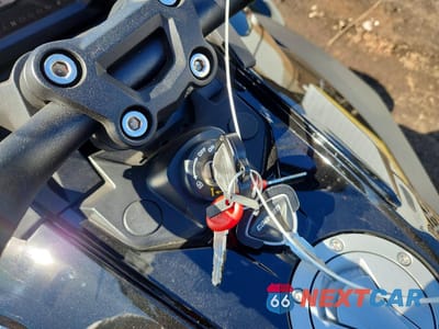 Zdjęcie 8 z 9 samochodu: 2021 CAN-AM SPYDER ROADSTER F3-S VIN:2BXRDDD45MV000093 - miniatura