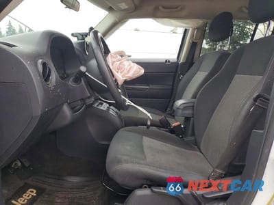 Zdjęcie 7 z 13 samochodu: 2014 JEEP PATRIOT LATITUDE VIN:1C4NJPFA6ED625871 - miniatura