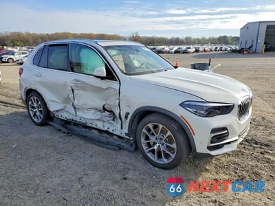 Czwarte zdjęcie samochodu z boku: 2023 BMW X5 XDRIVE40I VIN:5UXCR6C08P9S00985 - miniatura