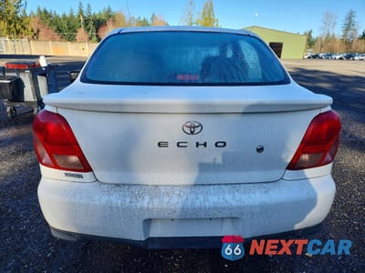 Zdjęcie 6 z 12 samochodu: 2002 TOYOTA ECHO BASE VIN:JTDBT123125024732 - miniatura