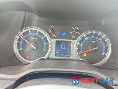 Zdjęcie 9 z 15 samochodu: 2016 TOYOTA 4RUNNER SR5 VIN:JTEBU5JRXG5295592 - miniatura