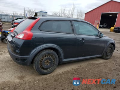 Trzecie zdjęcie samochodu z tyłu: 2010 VOLVO C30 2.4I VIN:YV1382MKXA2183775 - miniatura