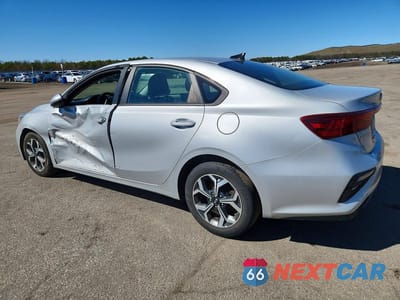 Drugie zdjęcie samochodu z przodu: 2020 KIA FORTE LXS VIN:3KPF24AD7LE259206 - miniatura