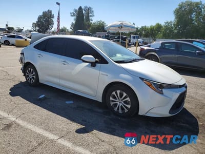 Czwarte zdjęcie samochodu z boku: 2021 TOYOTA COROLLA HYBRID LE VIN:JTDEAMDE0MJ009684 - miniatura